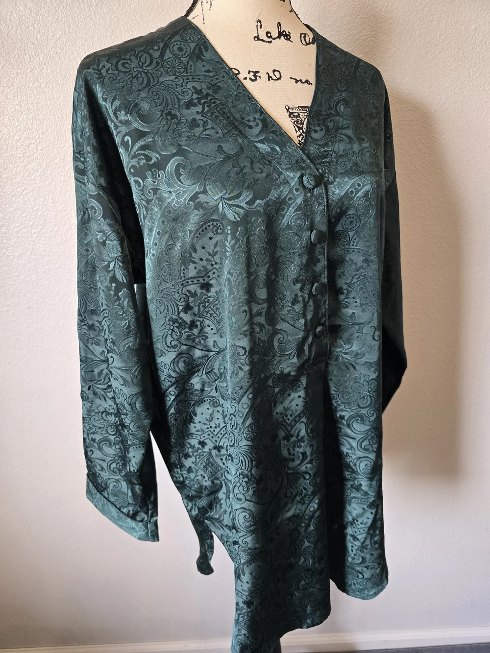Vintage Victorias Secret Gold Label Oversized Satin Nightshirt Long Sleeve, M